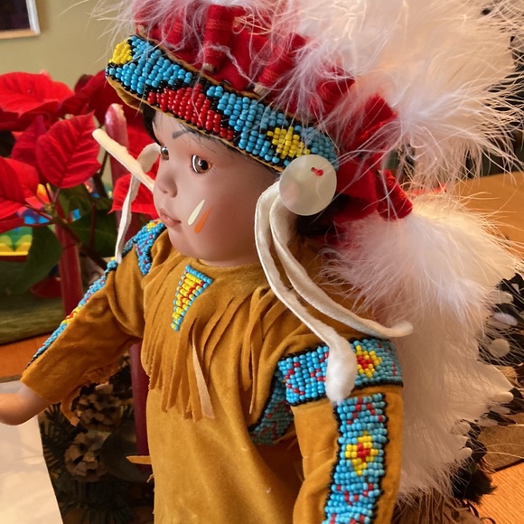 Danbury Mint Little Chief Standing Bear - Picture 8 of 9